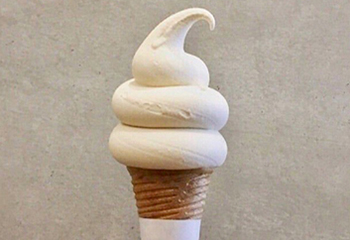 Soft Serve Ice Cream ( ไอศกรีมซอฟท์เสิร์ฟ )